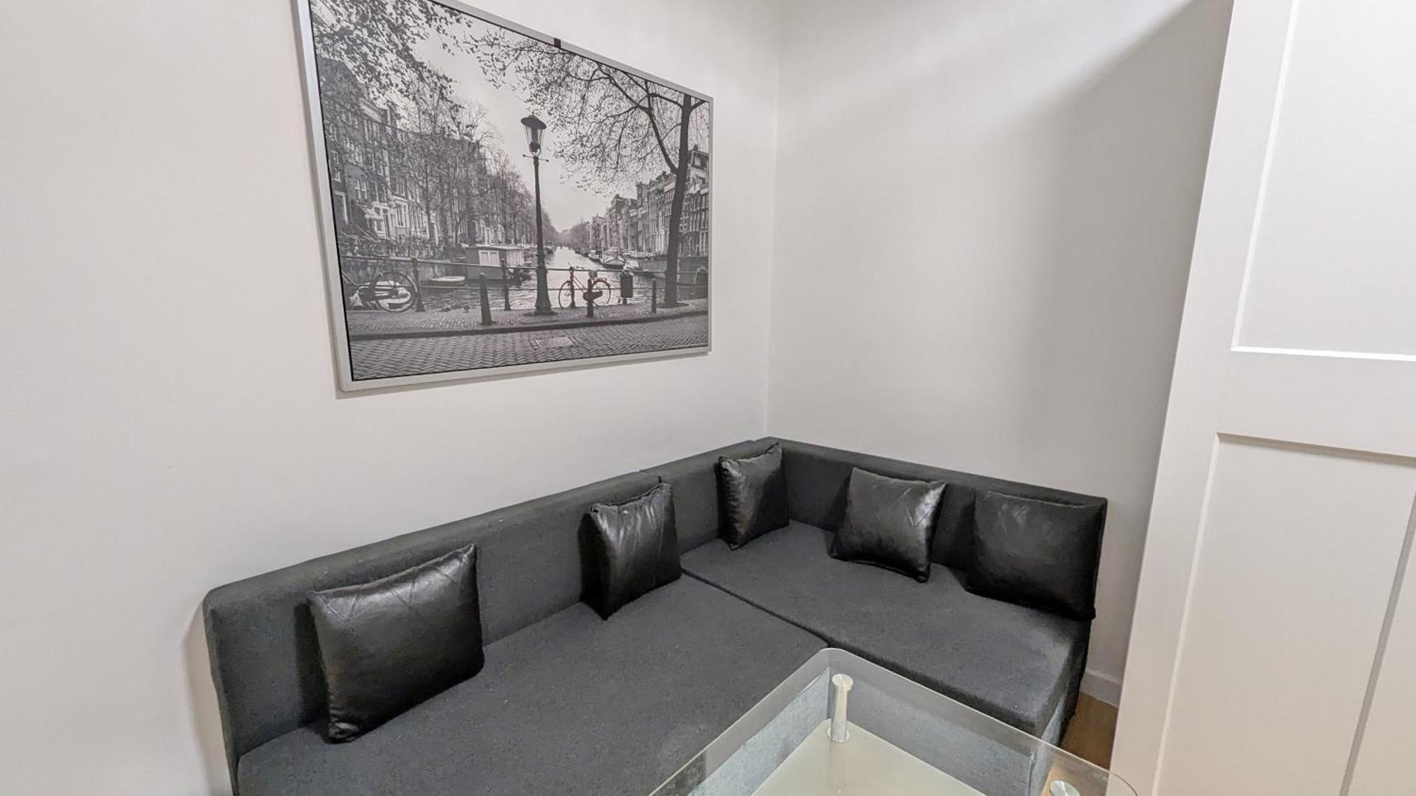 Cozy Rooms In Lugner City Area Vienna Exterior photo